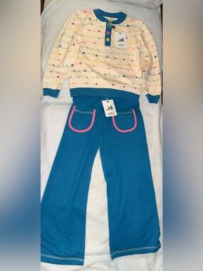 Finding Foxtale Scribble Top and Happy Days Bottoms, size 6, NWT